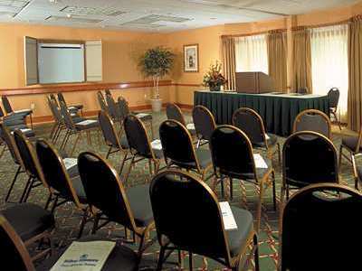 Homewood Kingwood Parc Airport Area 3*