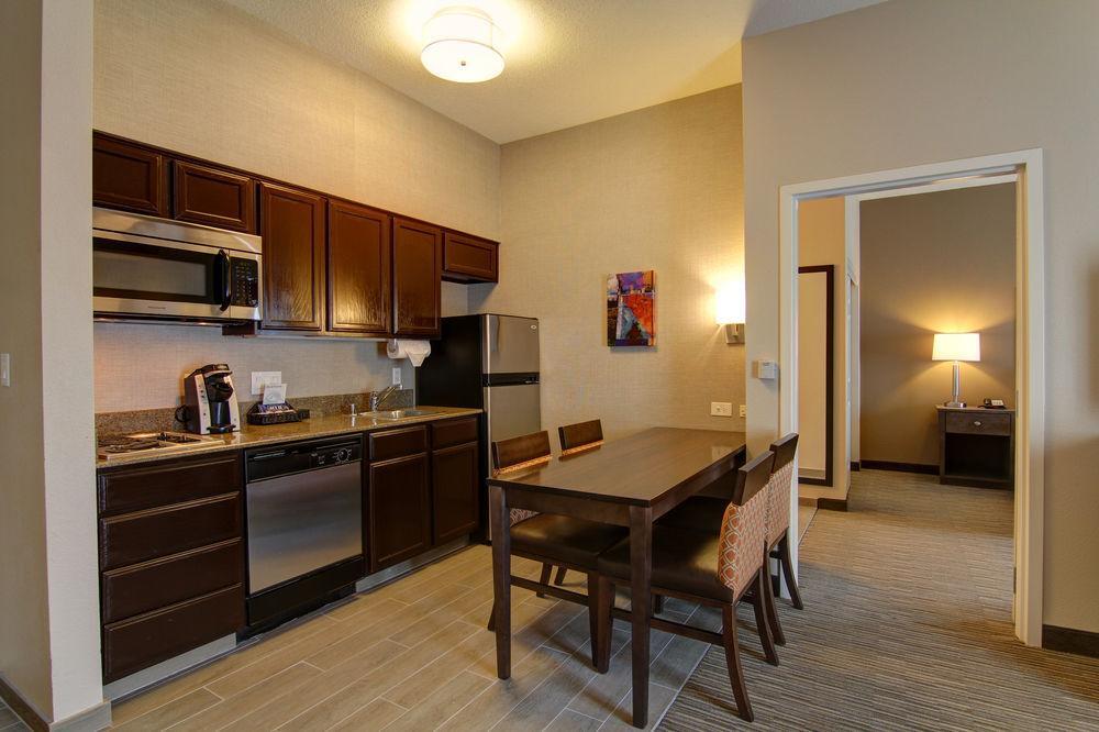 Hotel Homewood Kingwood Parc Airport Area